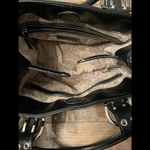 Clarks Pebbled Leather Bucket Bag🖤 - Picture 11 of 12